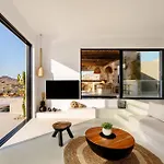 Gr - La Punta Villa *