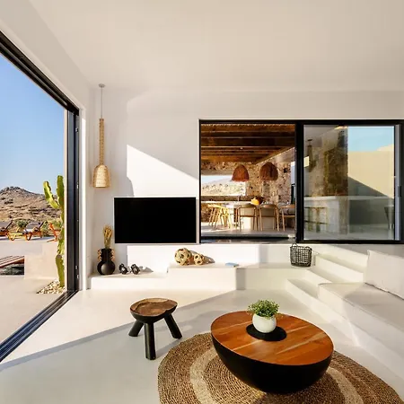 Gr - La Punta Villa *