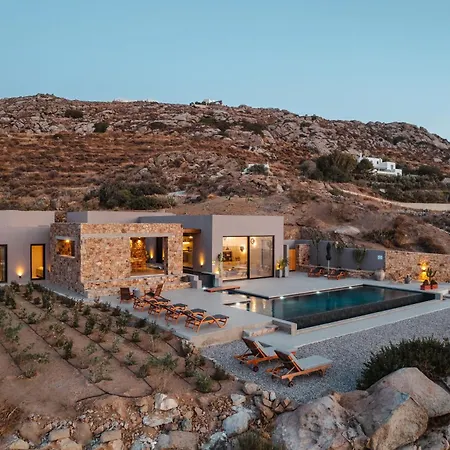 Gr - La Punta Villa *