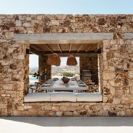 Gr - La Punta Villa *