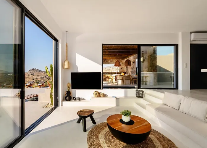 Gr - La Punta Villa *